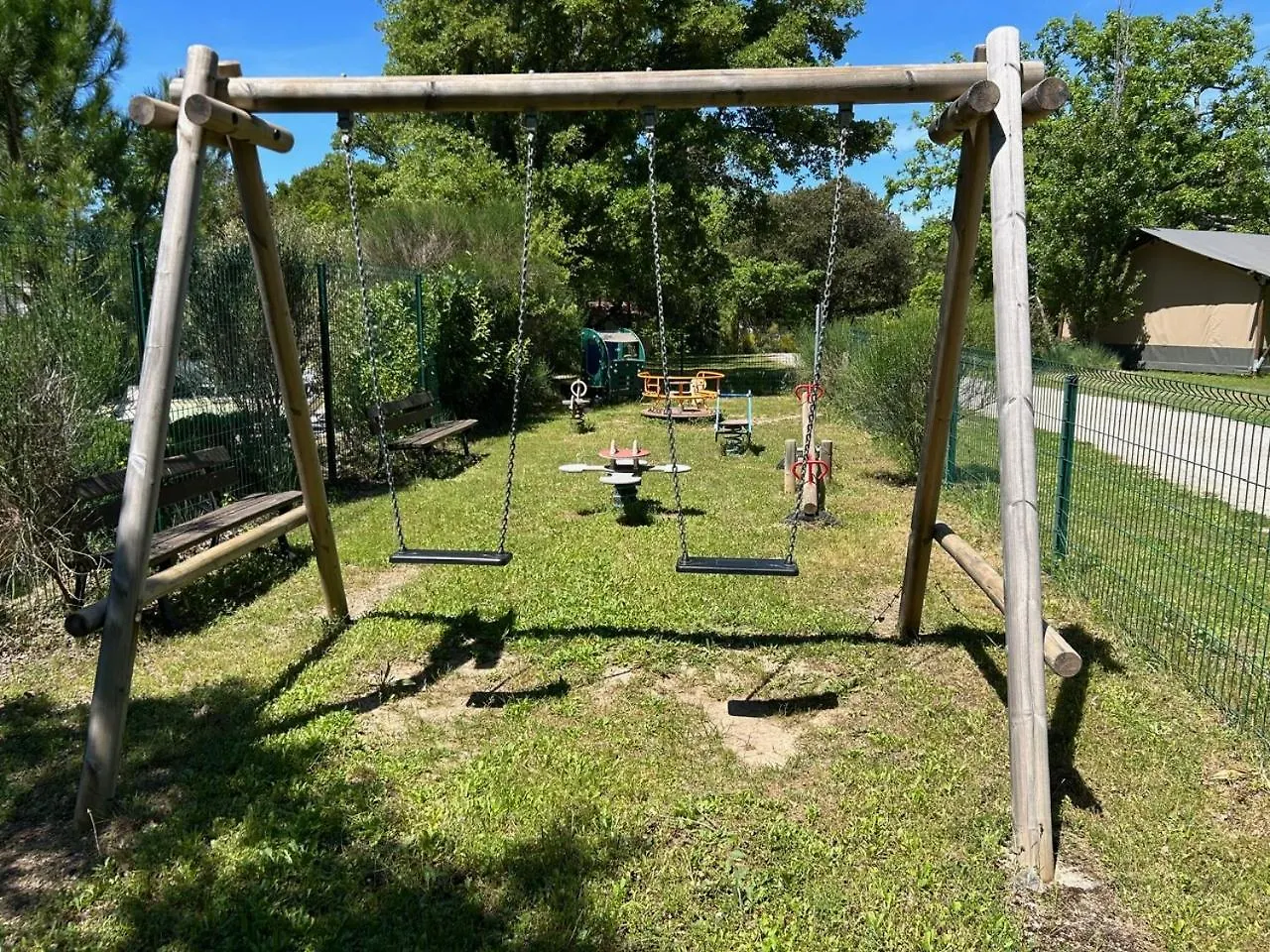 Camping L'Avelanede Artignosc-sur-Verdon Campsite